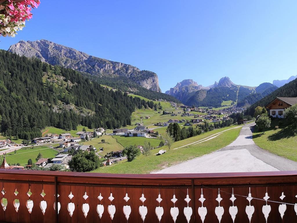 Garni Martlhof Otel Selva di Val Gardena Dış mekan fotoğraf